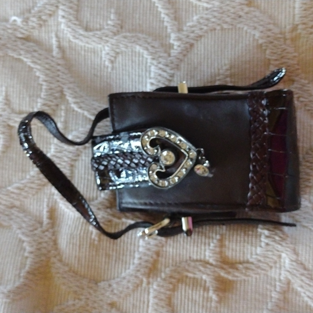 4@30.00 𝅺or 20.00 VINTAGE Cell Phone Case by BRIGHTON